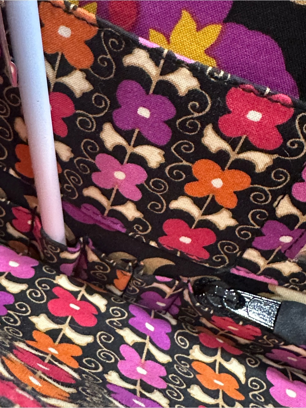 Vera Bradley Quilted Laptop Bag”Suzani” - Picture 13 of 14